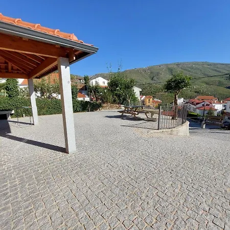 Apartamento Miradouros Da Aldeia Sabugueiro (Guarda)