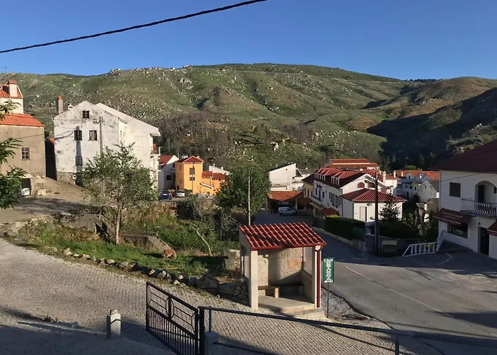 Miradouros Da Aldeia * Sabugueiro (Guarda)